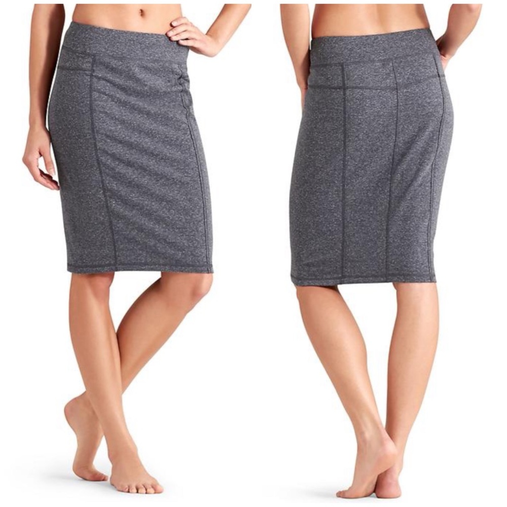 Athleta SoHo skirt in heathered charcoal gray. Size: Medium - Picture 7 of 7